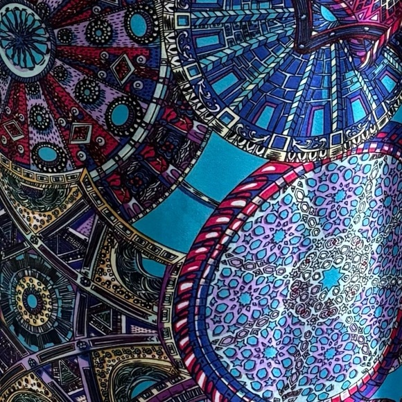 🆕Luxury Satin Scarf Top & Wrap Skirt - Picture 6 of 16